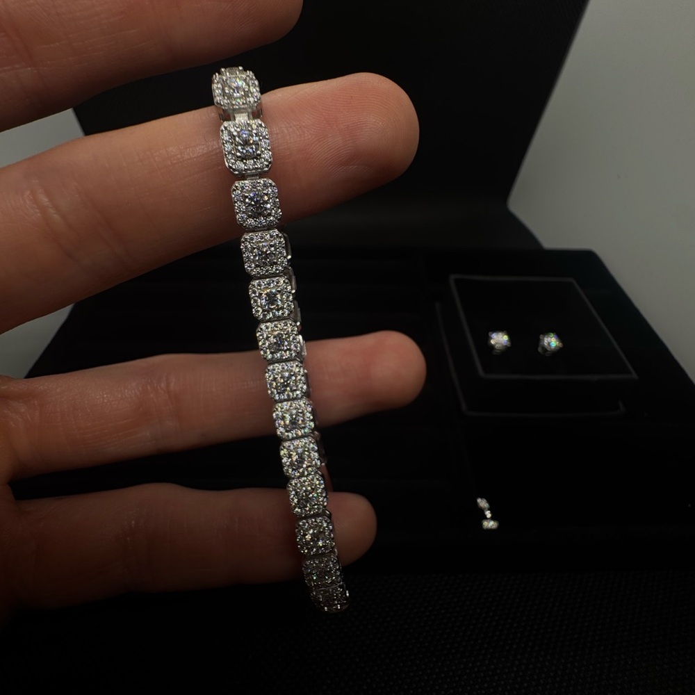 VVS1 Moissanite Cluster Tennis Bracelet 6mm